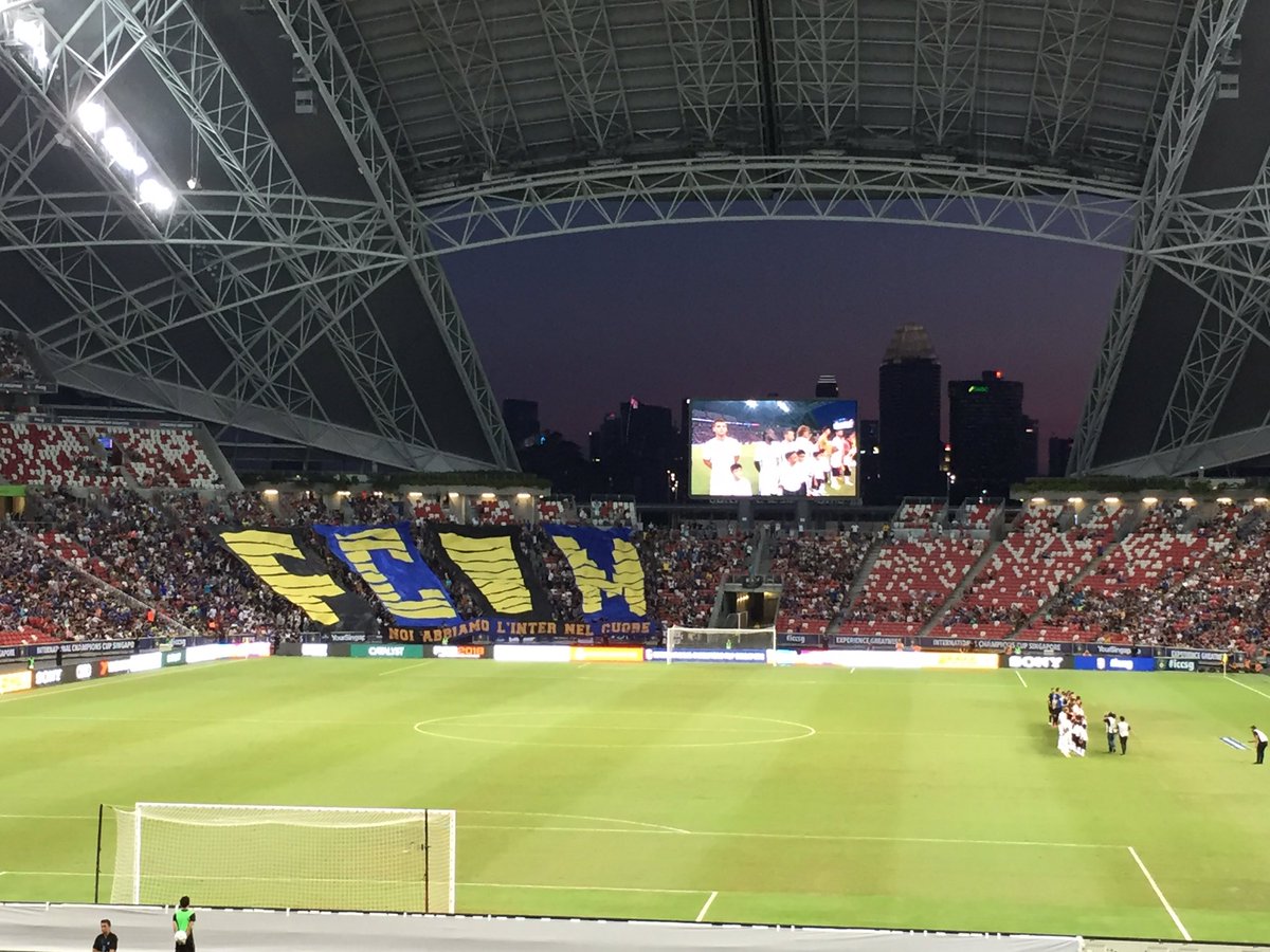 krisbluejay's tweet photo. Kudos to @Inter_en and their fans in #Singapore &amp; 👏🏼for winning the ICC 🏆 Pity @ChelseaFC and CFCSG could not match your enthusiasm https://t.co/1VbliqHTCa