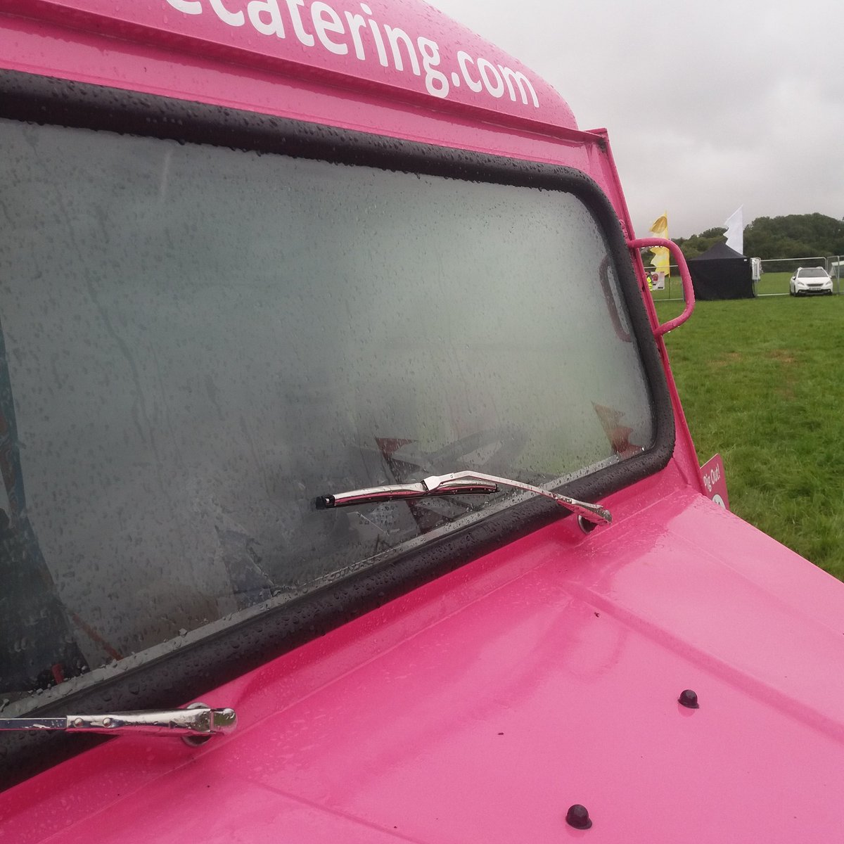 ThePigletTweets's tweet photo. Soggy but not downcast @YellowBrickFest https://t.co/s4DNOfbno3