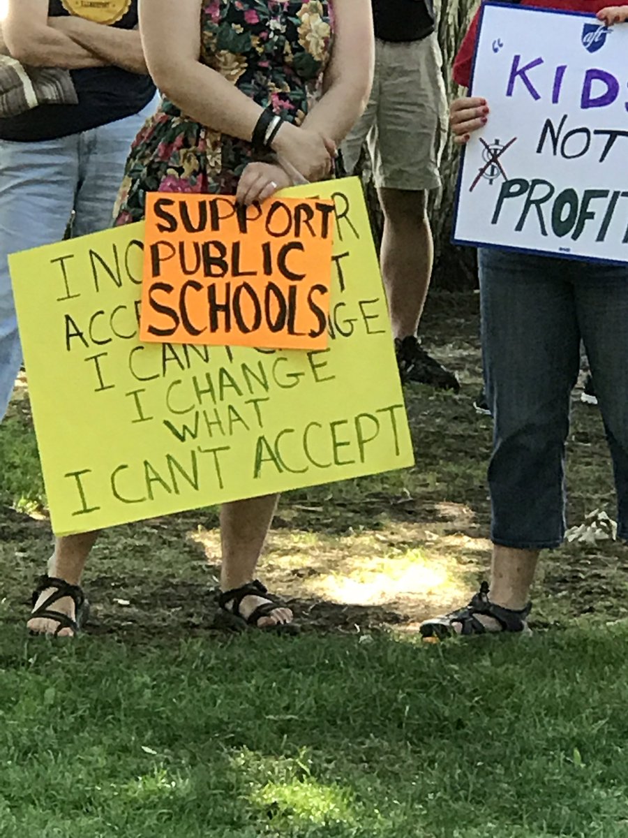 AFTUtah's tweet photo. Kids not profits!! #march4publicedut #AFTEmpoweringU #AFTUtah https://t.co/bNDzKboIH9