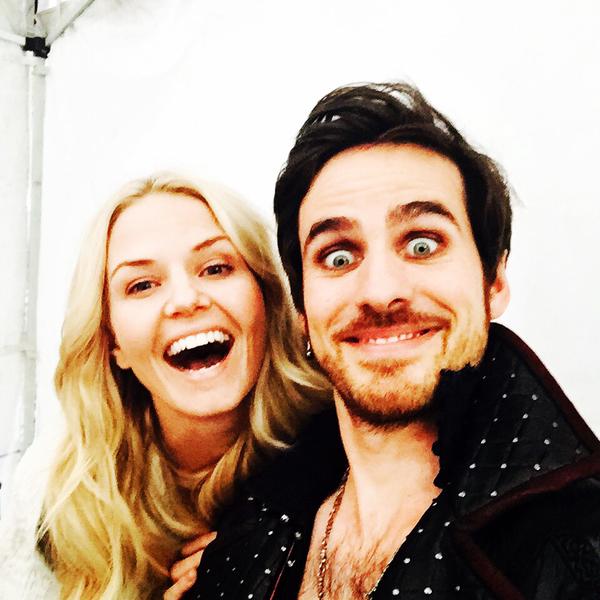 pollsouat100's tweet photo. Favorite friendship?
RT for Jennifer and Colin
LIKE for Jennifer and Josh https://t.co/N5aglkFJn9