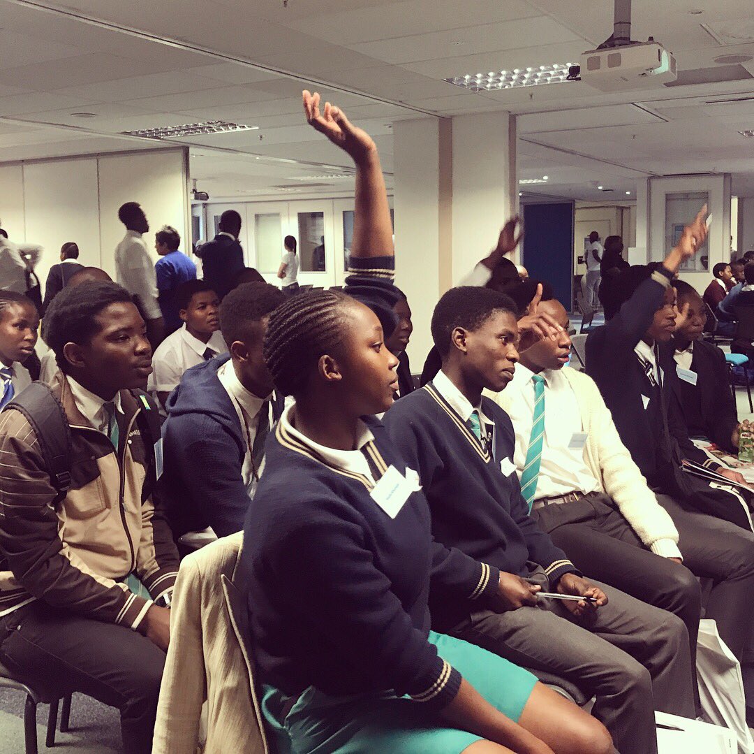 ProjectEnza's tweet photo. UnileverCareersDay2017 #GiveDirection #Motivate #StartSomewhere #Tourism #Enza🤚🏽@TourismKZN https://t.co/UUHHXHLi0i