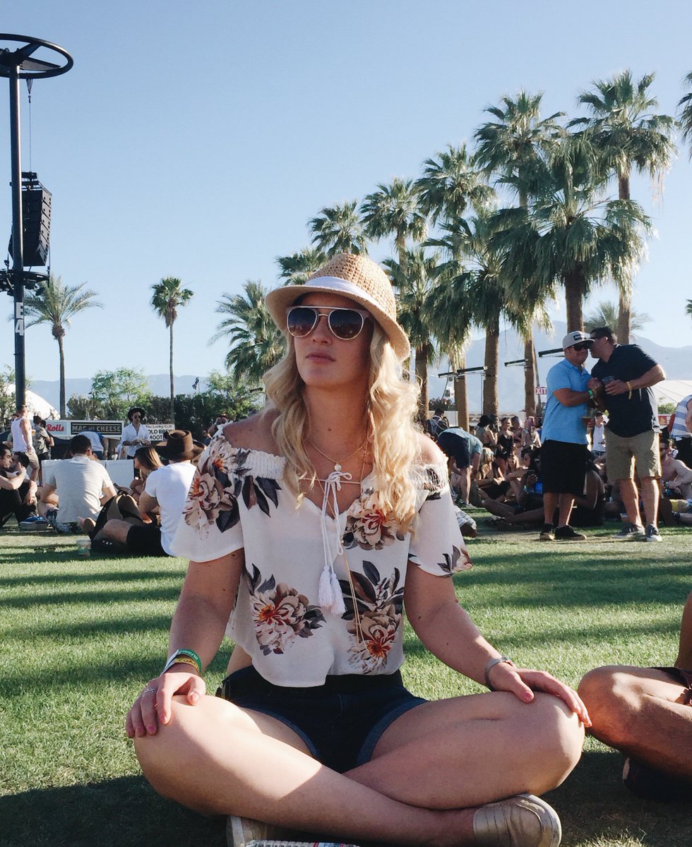 sociabIesociety's tweet photo. Happy Birthday to the brains &amp; beauty behind TSS, THE Emily Fonda! We're so lucky to have you! - The Team XO #hbd @emfonda https://t.co/AkieuCDDbA