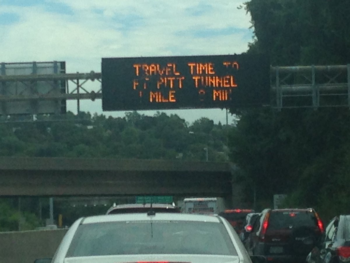 kelsie_hoffman's tweet image. 1 mile to the Fort Pitt Tunnel will take 8 minutes.... #PittsburghProblems
