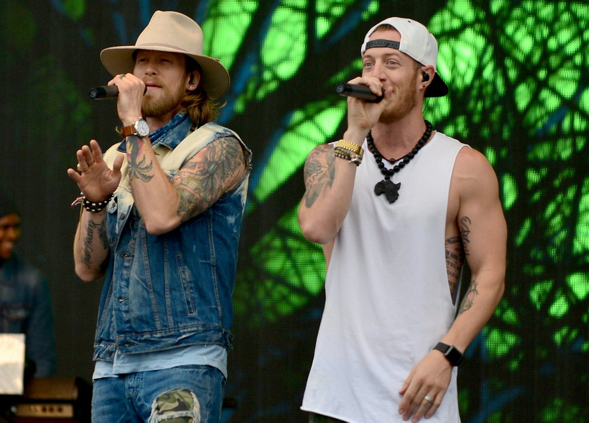 K102's tweet photo. It's almost show time at Target Field! Tweet us your section, row &amp; seat number for a last chance at @FLAGALine upgrades using #K102FGL!!! https://t.co/740SfsrYbY