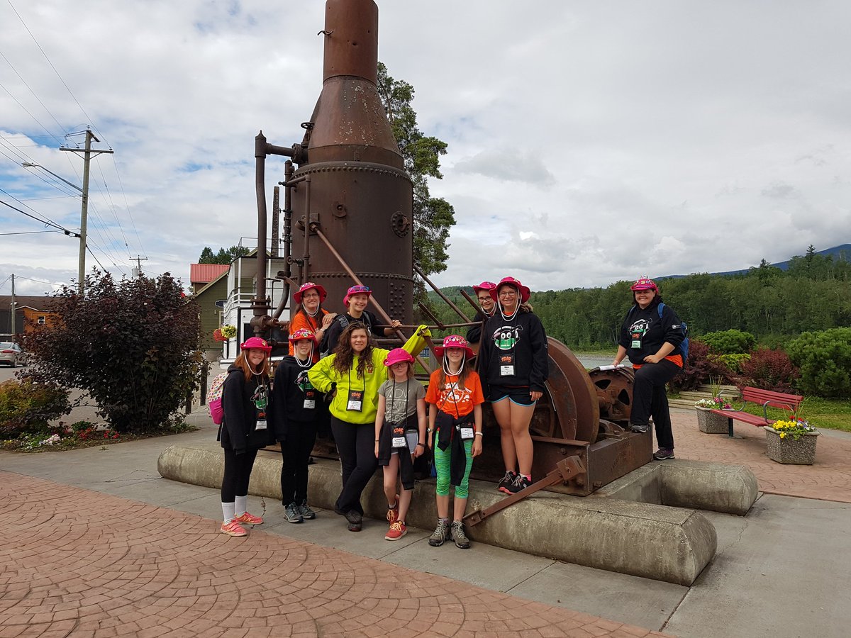 amandalang3's tweet photo. the Sask SOAR patrol aka the bunny huggers had a blast touring old Hazelton, BC! #soar2017 #ggcsask https://t.co/7cfRWRPu0Z