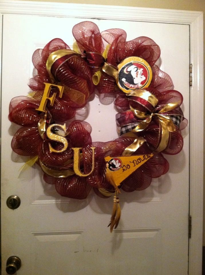 lmcook30's tweet photo. FSU Collegiate Wreath https://t.co/h19gNSwCPx #integritytt #handmadeoftwitter #FSU #ACC #etsyletsgetnoticed #shopsmall #FsuNoles #FsuDecor https://t.co/ajDpuJwel0