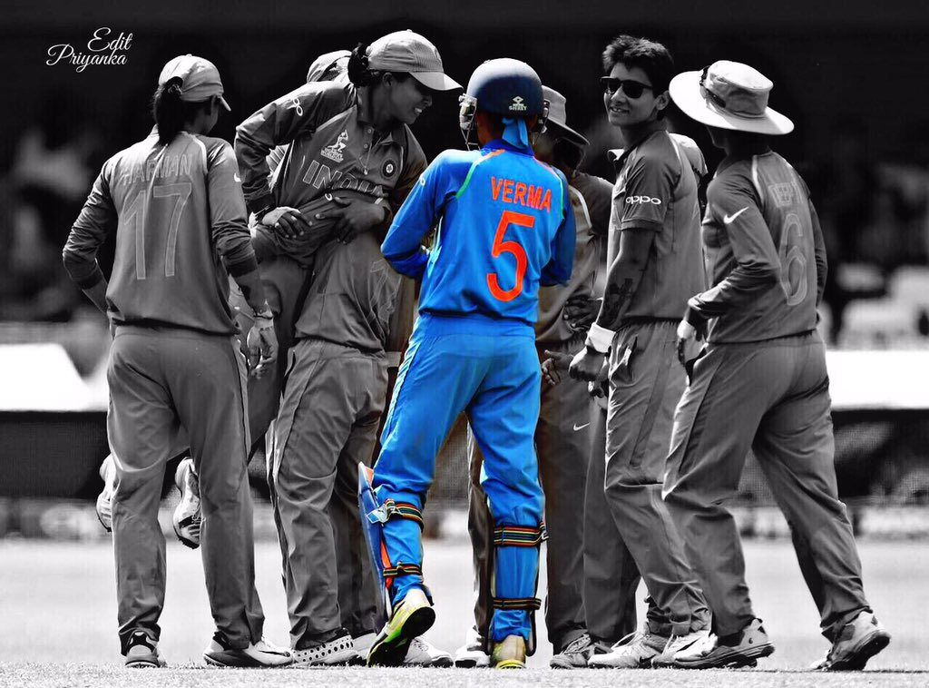 ImSushian's tweet photo. I See you 👀 😍😍 @ImSushVerma 
#WomenInBlue #Verma5 https://t.co/f1DJjuCkwB