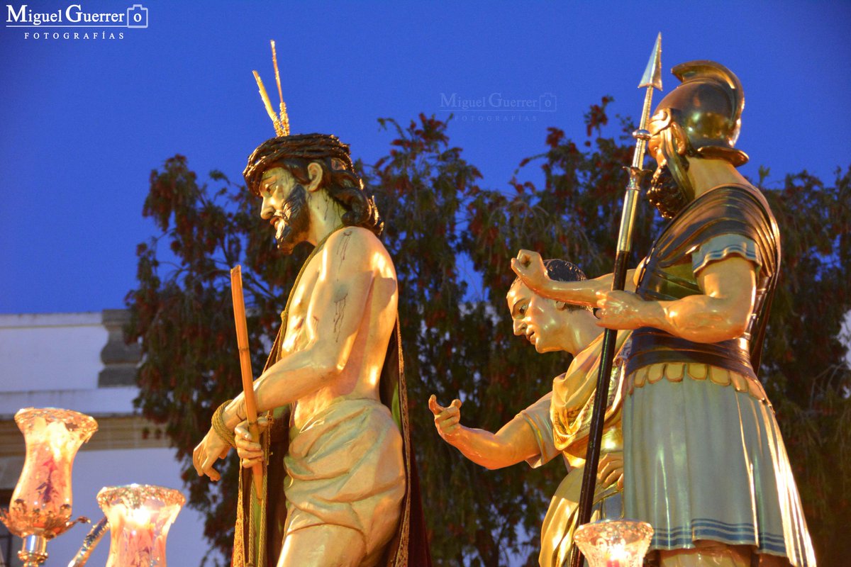 RacheandoJerez's tweet photo. Jueves Santo: estación de penitencia de la hermandad del Mayor Dolor 
https://t.co/3w7IQYBFei @HdadMayorDolor https://t.co/bMhtgkmC7C