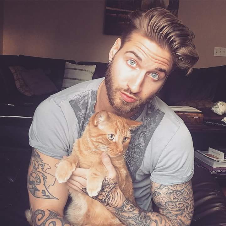 WitcherLefroy's tweet image. Loki y yo te amamos mucho, @ZliamSo y te extrañamos horrores, te esperamos en casa, amor.