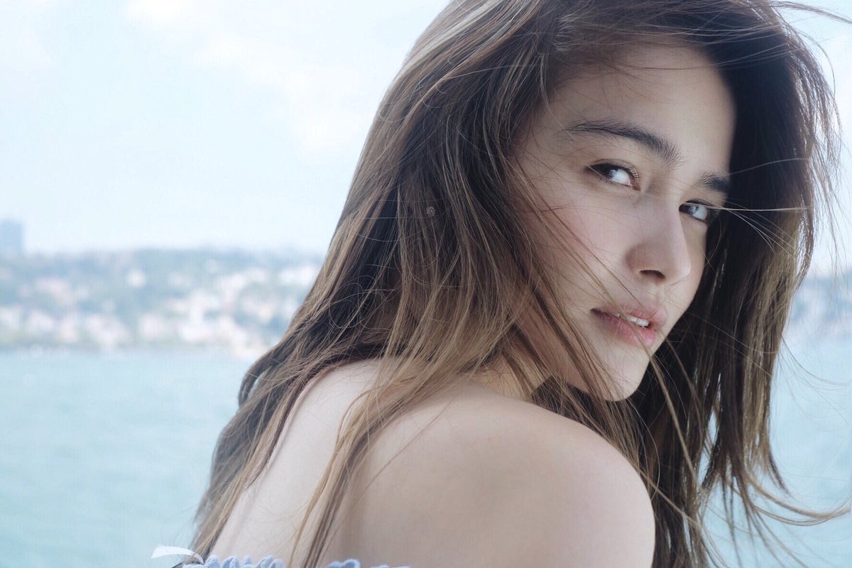 ElisseJoson's tweet photo. Last day tour in Istanbul #MakingMegaTurkeyWithMclisse https://t.co/DyrEnPREHt