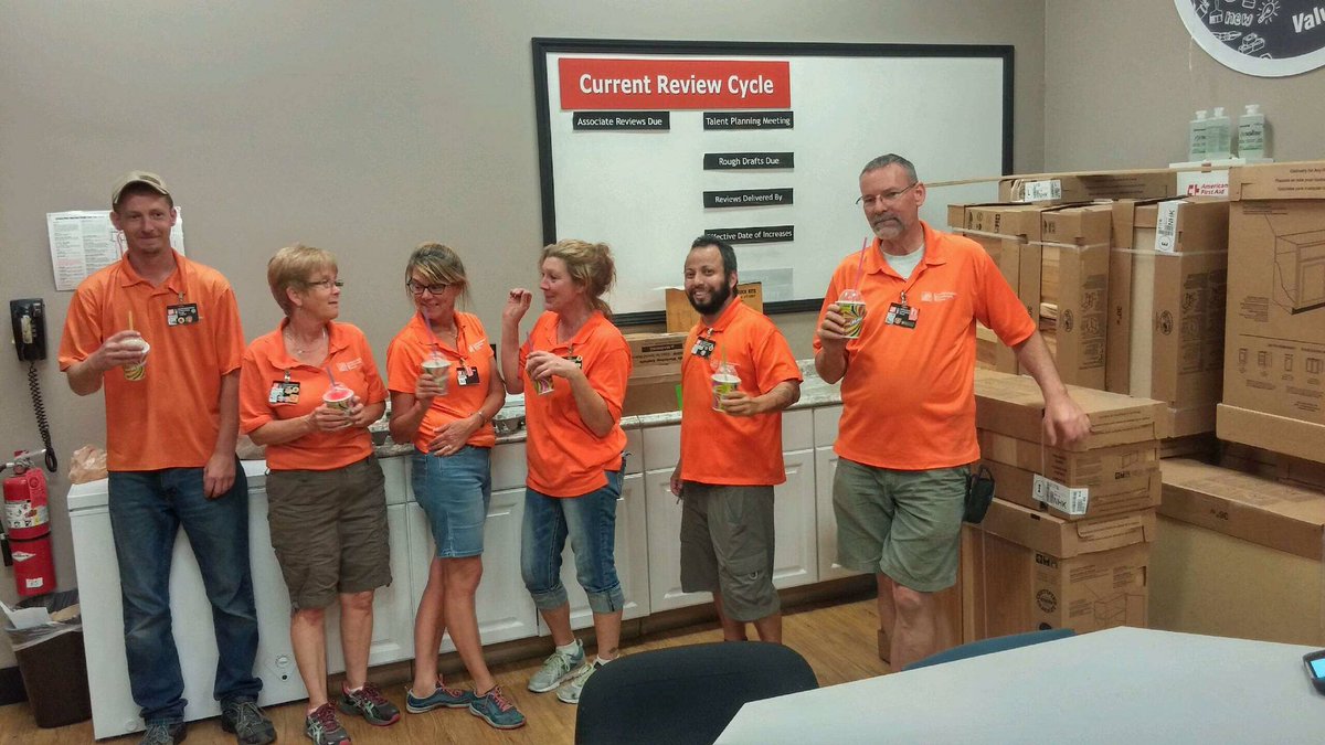 met2739's tweet photo. @doumaki @boivin_jason Slurpee Day! https://t.co/TC0yyJPWrT