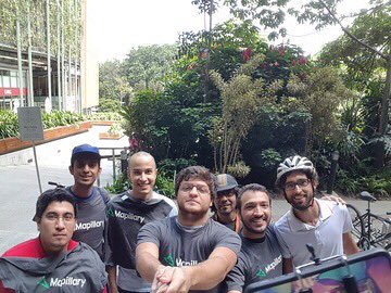 mfbenitez's tweet photo. Grupos listos para la segunda sesión de #Mapthon por las ciclorutas de #Medellin @mapillary @AlcaldiadeMed @Ruta_N @databiertosmed https://t.co/z1cmW1L8VM