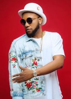 Vibeslite's tweet image. Singer KCee Shows Off Urbane &amp;amp; Suave Look In New Photos dlvr.it/PZSgCh