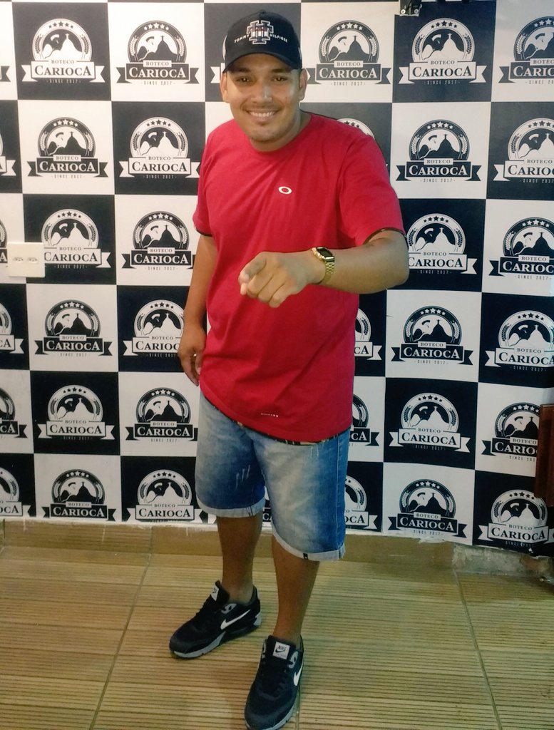 VagnerGalatas's tweet photo. Hoje é tudo comigo no #botecoCarioca🎧  🍻 https://t.co/H7h7yk7Jm6