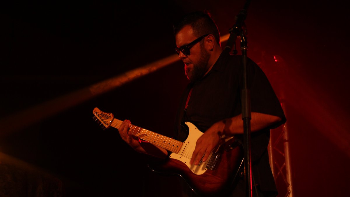 TweetBravo's tweet photo. .@epicgamemusic Is shredding it up on stage! #ConBravo2017 #HamOnt https://t.co/E2KwVB6O73