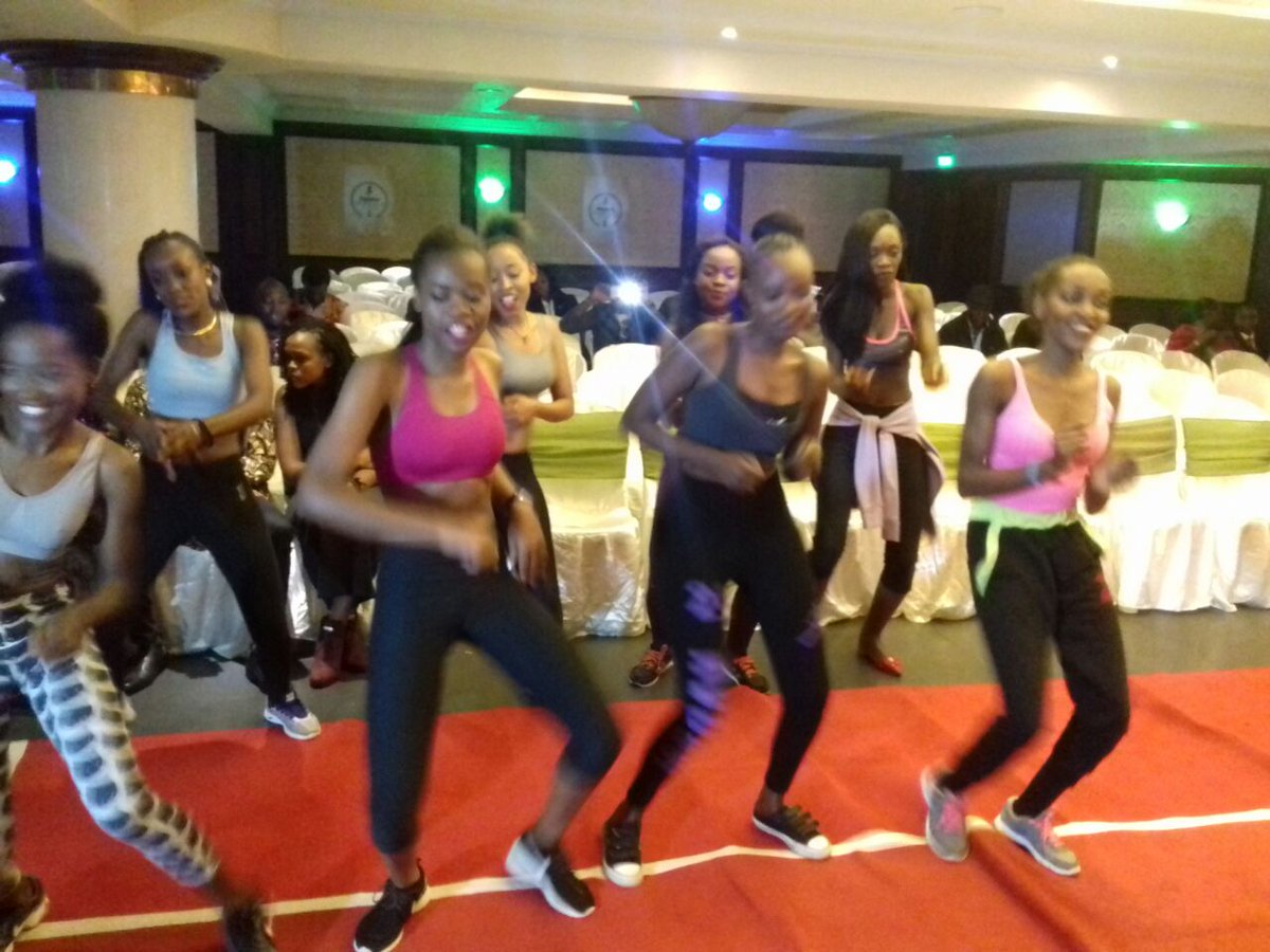 sherrieonyango's tweet photo. Some good entertainment.
Group four (All ladies team) dancing to lingala tunes. #MissEnvironment2017 event that was @TheterraceKE
Funnnnnn! https://t.co/3PUAJBNYdo
