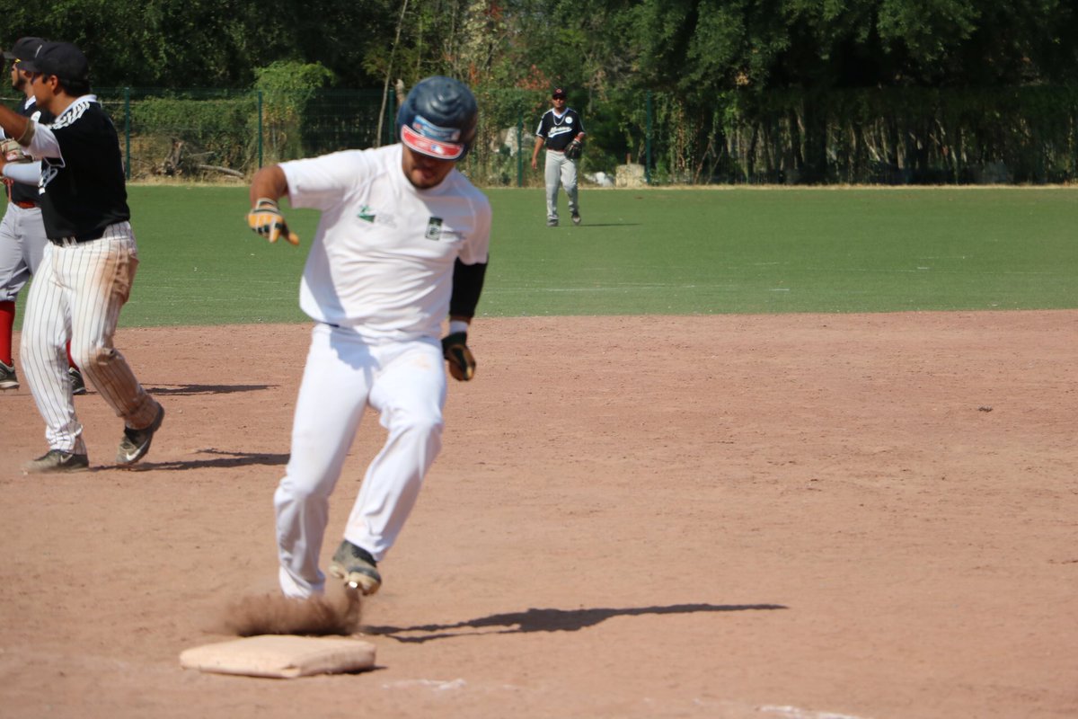 indet_nl's tweet photo. ⚾️ ¡Comienza el duelo de Mun. de Guadalupe y Mun. de Monterrey!

45 Juegos Deportivos y Recreativos de los Trabajadores. https://t.co/0nr9m6BsA6