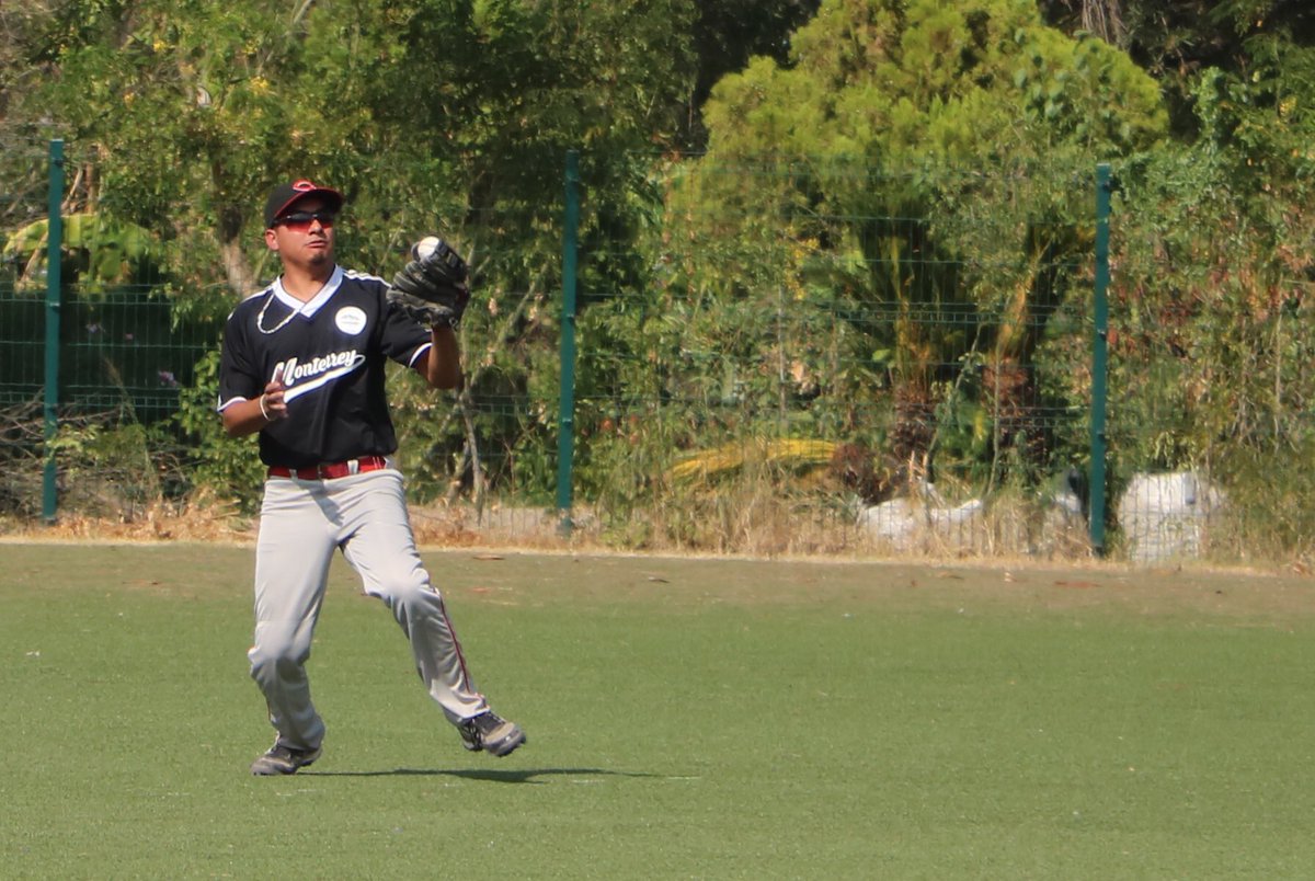 indet_nl's tweet photo. ⚾️ ¡Comienza el duelo de Mun. de Guadalupe y Mun. de Monterrey!

45 Juegos Deportivos y Recreativos de los Trabajadores. https://t.co/0nr9m6BsA6