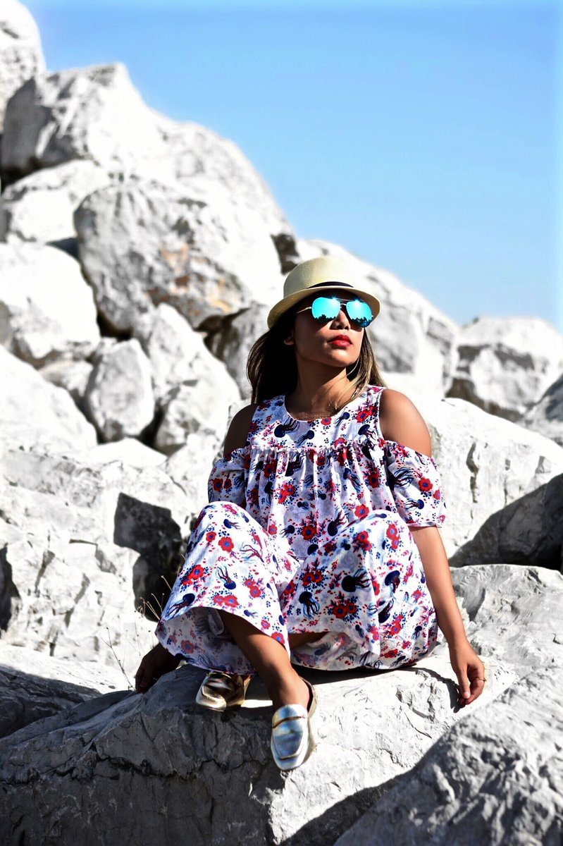 🌸🌺 SUMMER FLORALS 🌸🌺
--------------------------------------
Cold shoulder top &amp; Culottes -… instagram.com/p/BXFT3e-FqC1/
<a href="/IconicStoreME/">I am Iconic</a>