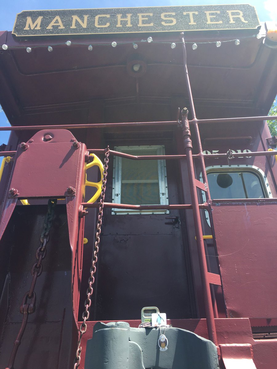 Sherminator_18's tweet photo. Exploring and Geocaching today. We found a caboose cache! #CachingwithCaptainRodneys #MWGeoTrail #HGInnerExplorer #contest https://t.co/qt5RZg2SaW