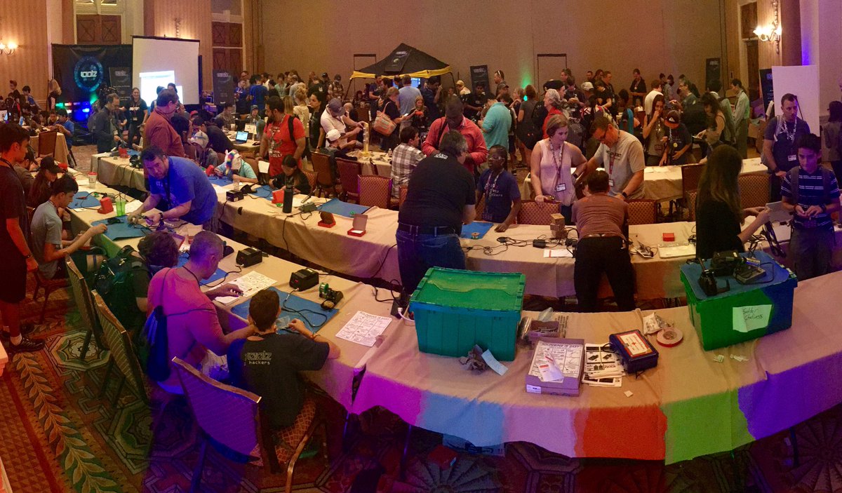 JimStLeger's tweet photo. Awesome how much #Defcon Kids @r00tzasylum has grown from 10s of kids at #Defcon19 (?) to 100s of kids at #Defcon25. Love the kid hackers! https://t.co/wOnK97lKhY