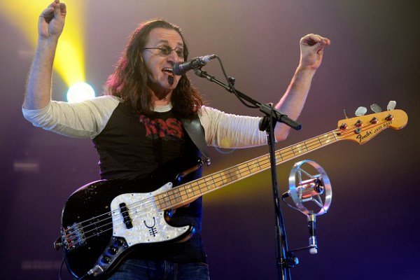 Happy Birthday GEDDY Lee, I love you and your Jazz Bass (and Rickenbacher) 