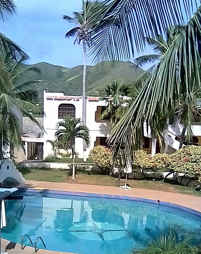 DomusSummer's tweet image. Quieres dar gracias a la Virgen del Valle en su día. Ven a Margarita y alquila uno de nuestros apartamentos. Precios especiales #jubilados