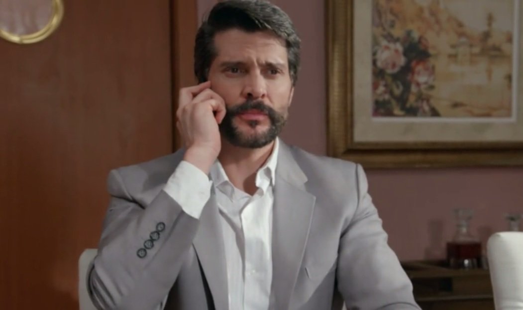 MarceCordobaFc's tweet photo. Hortensia le dice a Julio que tiene que trabajar porque no les alcanza el dinero. #EnamorandomeDeRamon #Capitulo115 https://t.co/rET7PeHa9x
