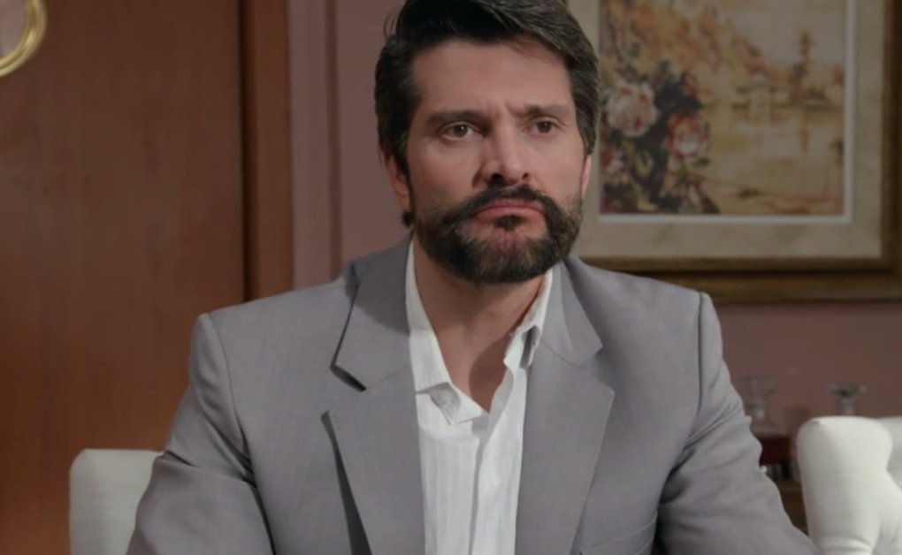 MarceCordobaFc's tweet photo. Hortensia le dice a Julio que tiene que trabajar porque no les alcanza el dinero. #EnamorandomeDeRamon #Capitulo115 https://t.co/rET7PeHa9x