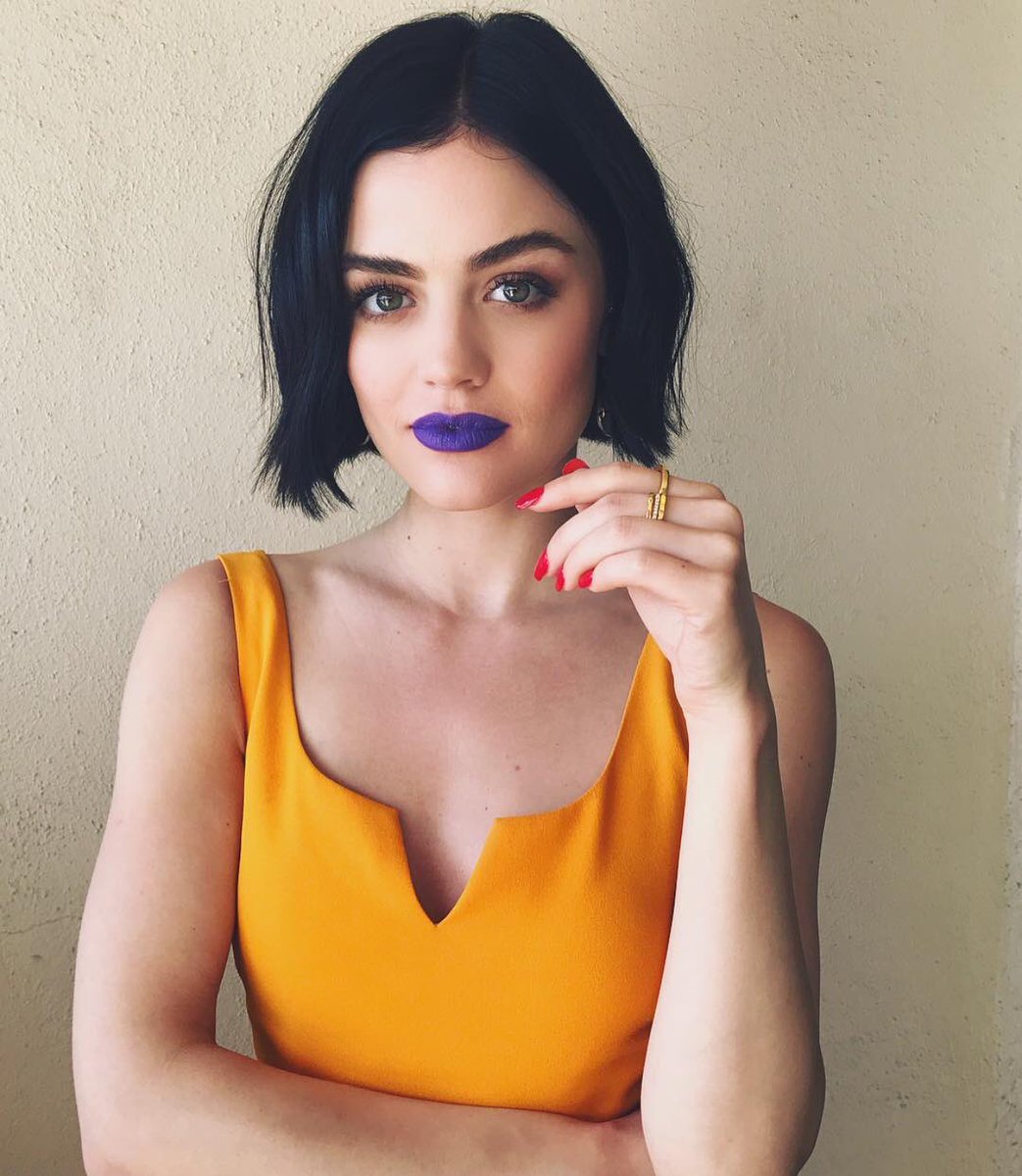 lucyhale's tweet photo. Unconventional color ftw 🚺 by: @markgirl @AvonInsider https://t.co/8Zyzt9GPzM