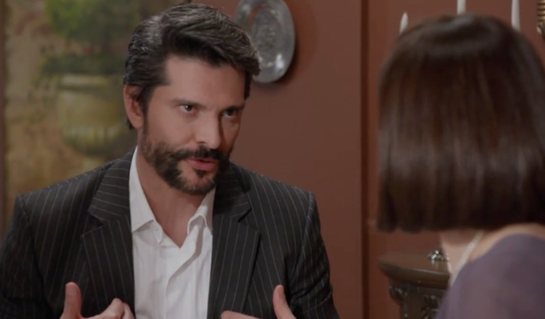 MarceCordobaFc's tweet photo. Julio le dice a Hortensia que van a invertir todo el dinero que les de el departamento. #EnamorandomeDeRamon #Capitulo115 https://t.co/ChbOU05xOa