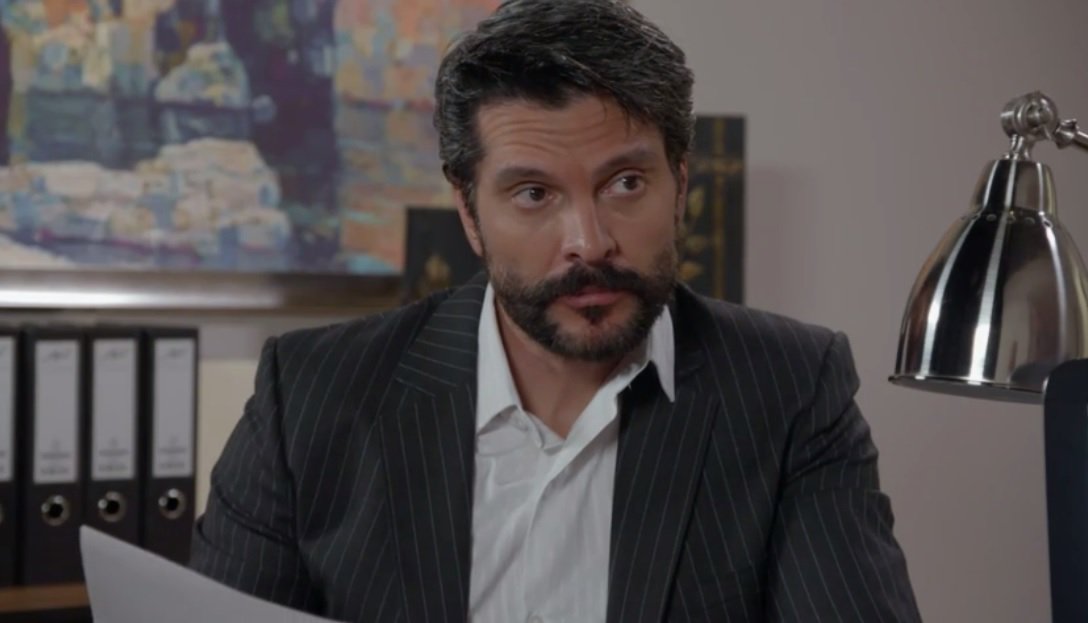 MarceCordobaFc's tweet photo. Julio le dice a Hortensia que van a invertir todo el dinero que les de el departamento. #EnamorandomeDeRamon #Capitulo115 https://t.co/ChbOU05xOa