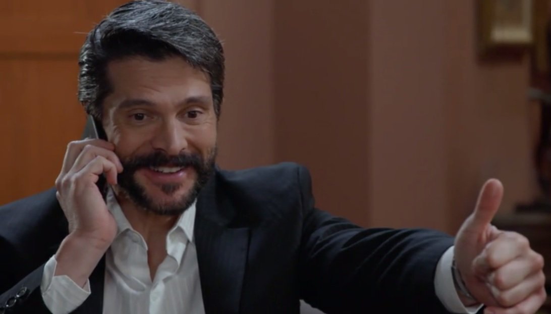 MarceCordobaFc's tweet photo. Hortensia le dice a Julio que es mejor vender el departamento. #EnamorandomeDeRamon #Capitulo115 https://t.co/tJRpO0Ce9e