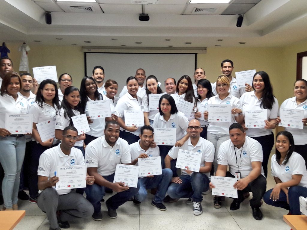 MIC_RD's tweet photo. En el día de hoy culminó con éxito el “Seminario EMPRETEC República Dominicana”, organizado por este ministerio junto a @UNCTAD #EMPRETECRD https://t.co/XPzvlgr6wn