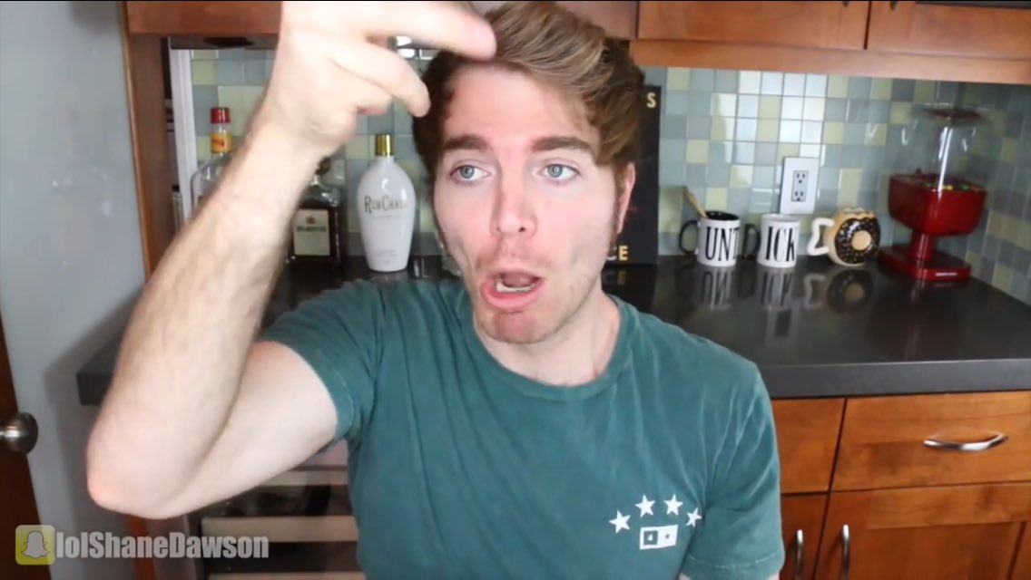 basicallybleu's tweet photo. @shanedawson https://t.co/LiNcXOWsmS