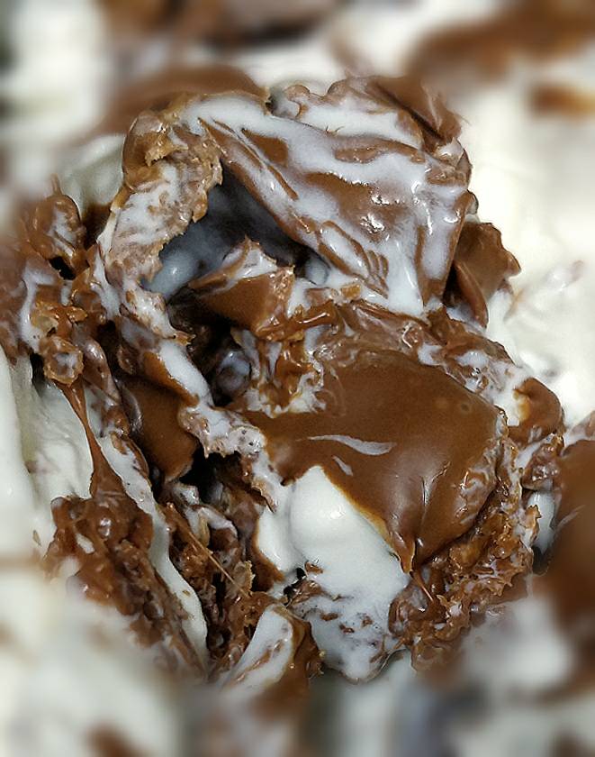 iMannari's tweet photo. Stracciatella di Caramelia 36% #chocolate#cioccolato#gelato#imannari#icecream#valrhona#caramello#latte#valrhona_italy#caramelia https://t.co/dMbguxilf3