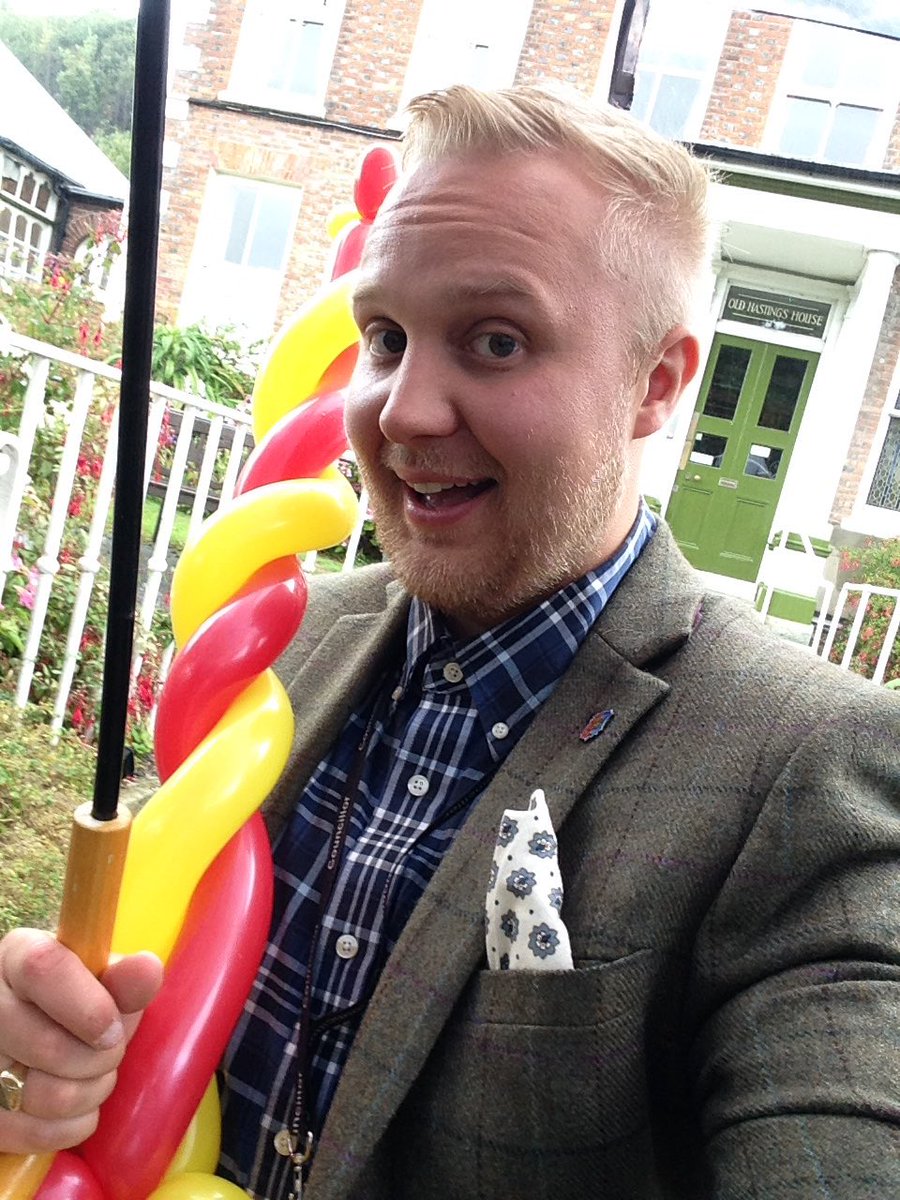 BaconBoy1989's tweet photo. Here are some more photos from @HastingsOTCW at the 'Nearly on the Beach' Concert and visit to Old #Hastings House. #OTCW #OldHastings. https://t.co/Pmu6YL4qXd