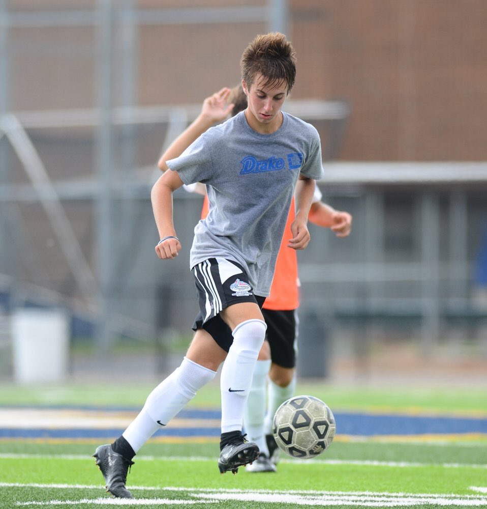 Curt_whigham5's tweet photo. Excited to announce that I have verbally committed to play soccer at Drake University🔵⚽️
#dogshungry https://t.co/gMLclZyDqC
