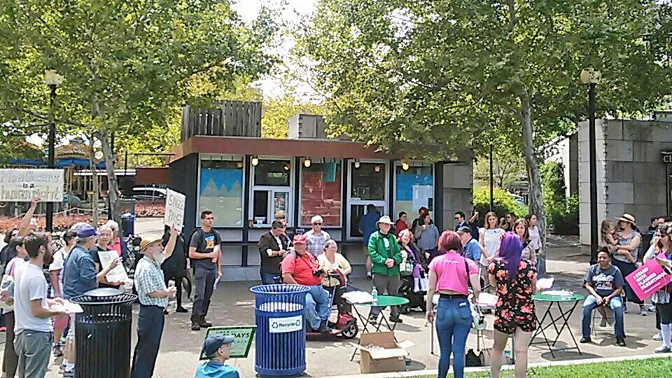 PghUNITED's tweet photo. We're here at Schenley Plaza celebrating our #healthcare victory, and committing to remembering those who threatened #OurLives in November https://t.co/uzfC3zOt3L