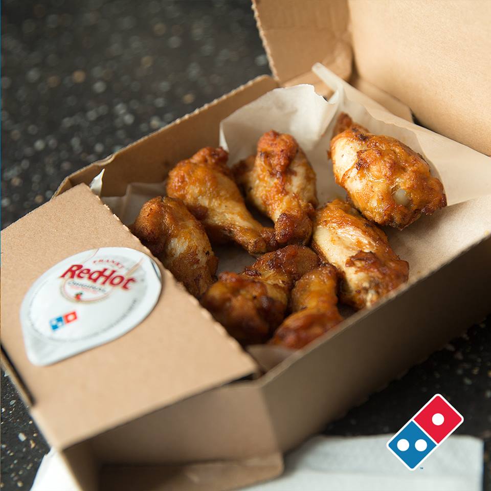 DominosCrosby's tweet photo. It’s #InternationalChickenWingDay today! 🍗So let’s show a little appreciation to the Wings! But the question is...What dip? 🤔#Dominos https://t.co/EbCL19YNRh