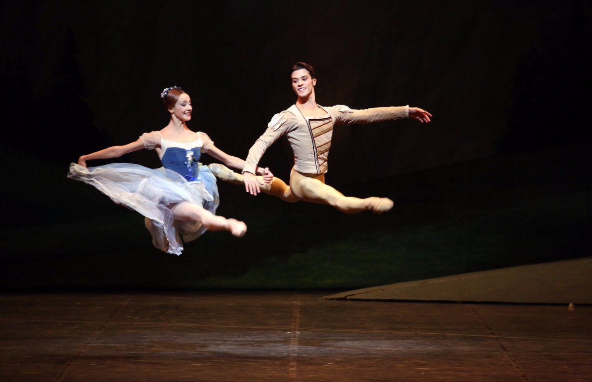 teatroallascala's tweet photo. Second performance here in Costa Mesa @SegerstromArts for Giselle today at 2pm! https://t.co/ZwQ4El6EjT https://t.co/RcqbOrUxBB