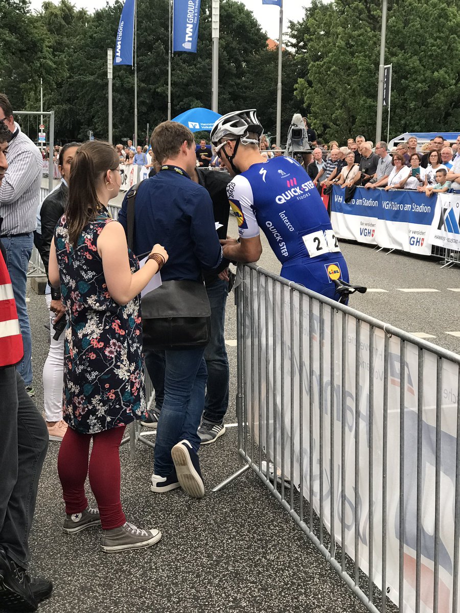 cyclingservice's tweet photo. First part of #NachtvonHannover https://t.co/4m2y2B4CXk