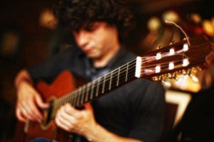 Pedro Clemente Talks About His New Album, Jimi Hendrix And Surfing phoenixmusiconline.org/pedro-clemente…