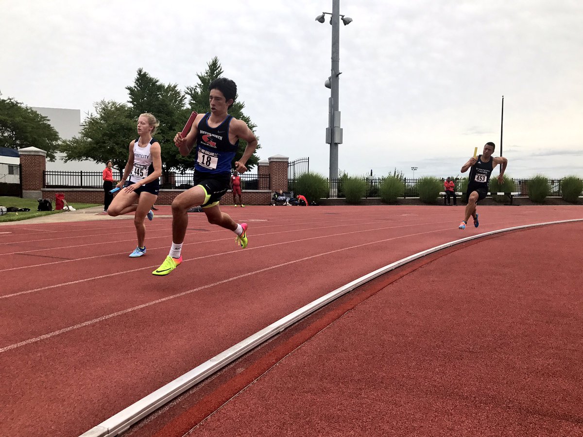 usatfne's tweet photo. Relays are off and rolling https://t.co/6GVDmf1HN0
