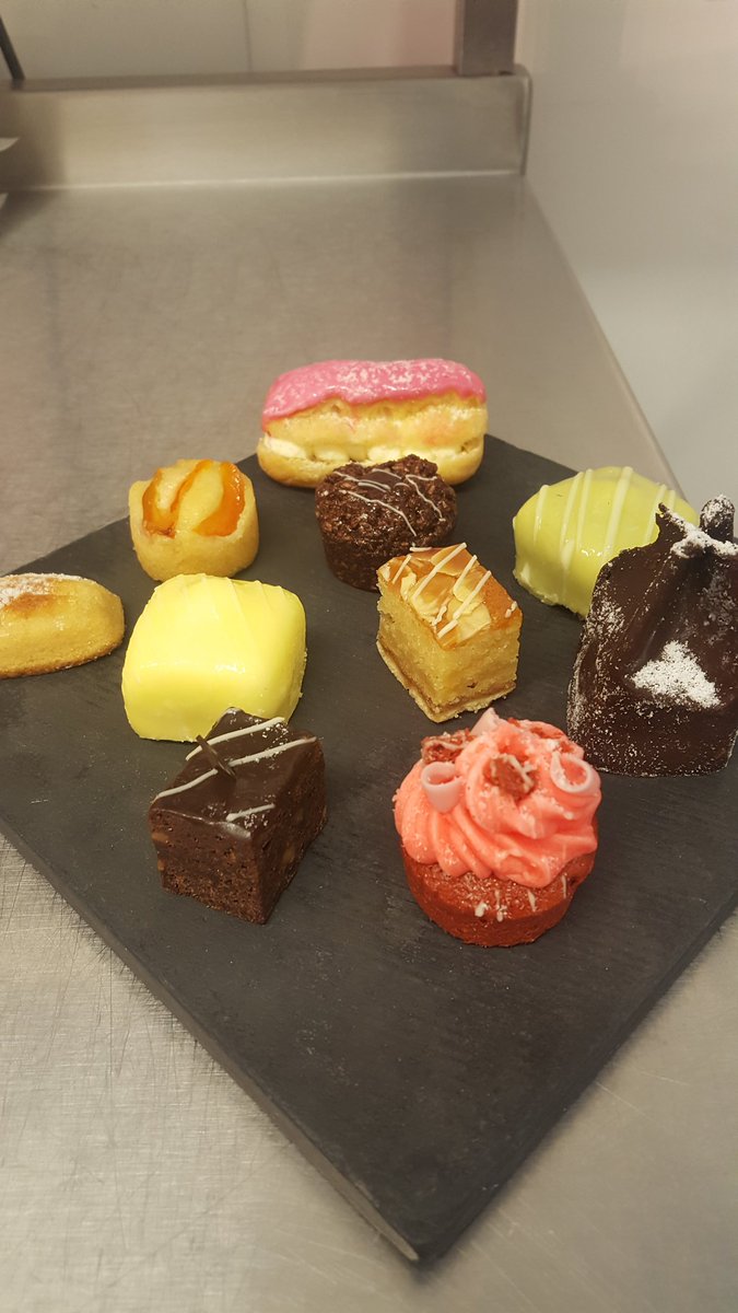 Beautiful little petit four selection <a href="/StanbrookAbbey/">Stanbrook Abbey Hotel</a> <a href="/Craft_Guild/">Craft Guild of Chefs</a> <a href="/CanteenTweets/">The Staff Canteen</a> <a href="/ElisabeTopChef/">Elisabeth Julienne Guillen</a> <a href="/thechefsforum/">𝚃𝚑𝚎 𝙲𝚑𝚎𝚏𝚜’ 𝙵𝚘𝚛𝚞𝚖®🍽</a> @DavesDMDImages