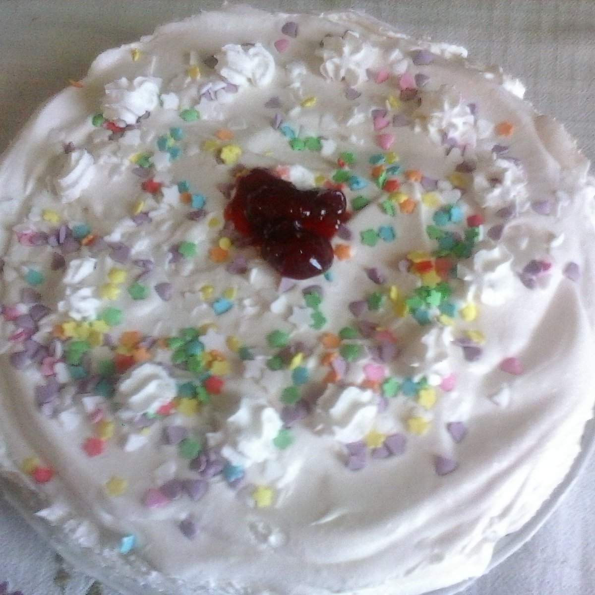 Ή τούρτα μου φτιαγμένη από τη κορούλα μου!!
Ελάτε μα σας κερασω!!