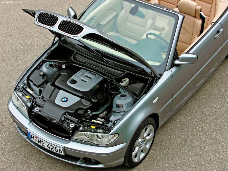 Замена капота бмв. BMW 320cd Convertible. BMW e46 Cabrio 2004. BMW e46 под капотом. БМВ е46 кабриолет.