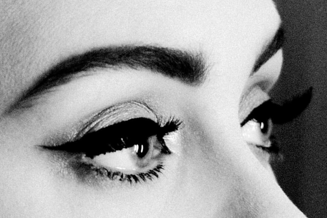 besttofadele's tweet image. she's art