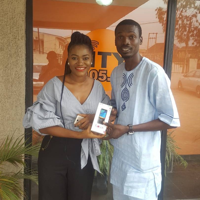ntelng's tweet photo. The rave of the moment is ntel NOVA. And @Vien007 of @city1051 got one courtesy ntel ng.
#smartphone #ntelNOVA
https://t.co/WVkaafzCZx https://t.co/qv6obKVANd