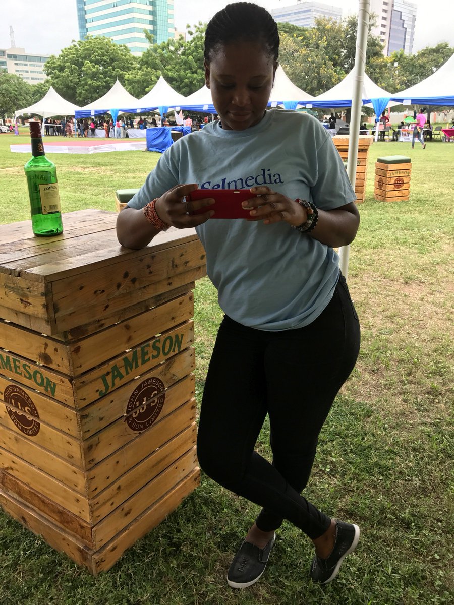 WeAreiSel's tweet photo. @senafafali came thru 

#TeamiSel 

#KenkeyForTheNeedy dey jorhm https://t.co/jJ2SdAVsqh